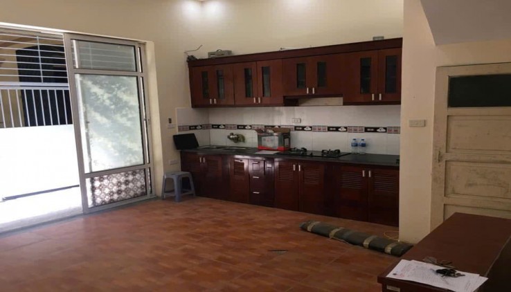 Cho thuê nhà ngõ 460 Khương Đình, 5 tầng, 36m2, 3 ngủ khép kín, 10..5 triệu